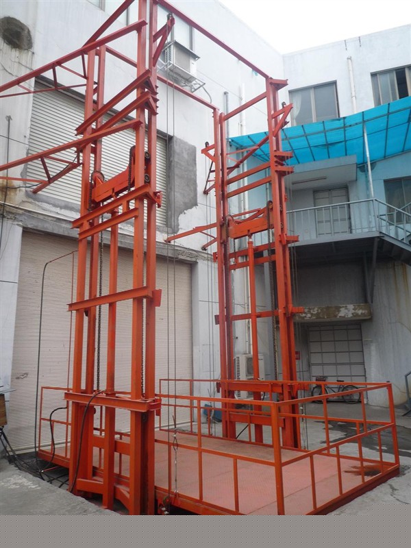 導(dǎo)(dǎo)軌式液壓作業(yè)(yè)平臺